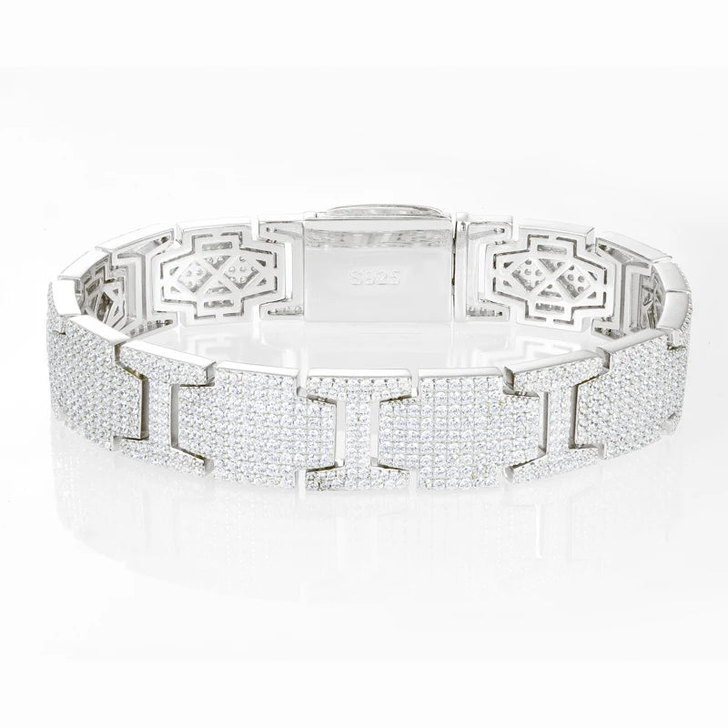 TUHE VVS1 D Color Moissanite