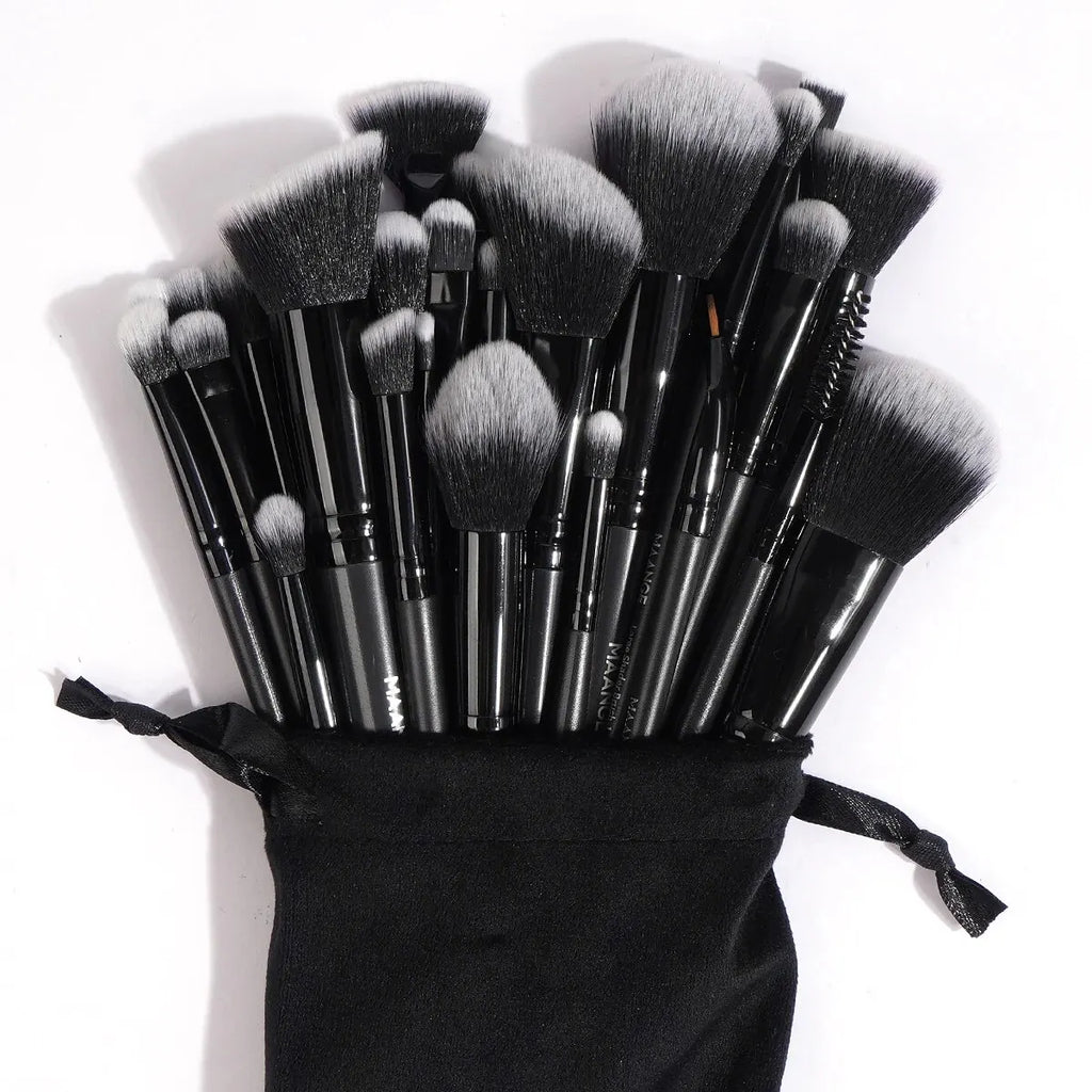 MAANGE Professional Makeup Brush Set